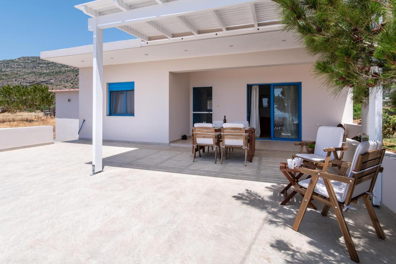 فيلا Sea View Pine House Makrýgialos المظهر الخارجي الصورة