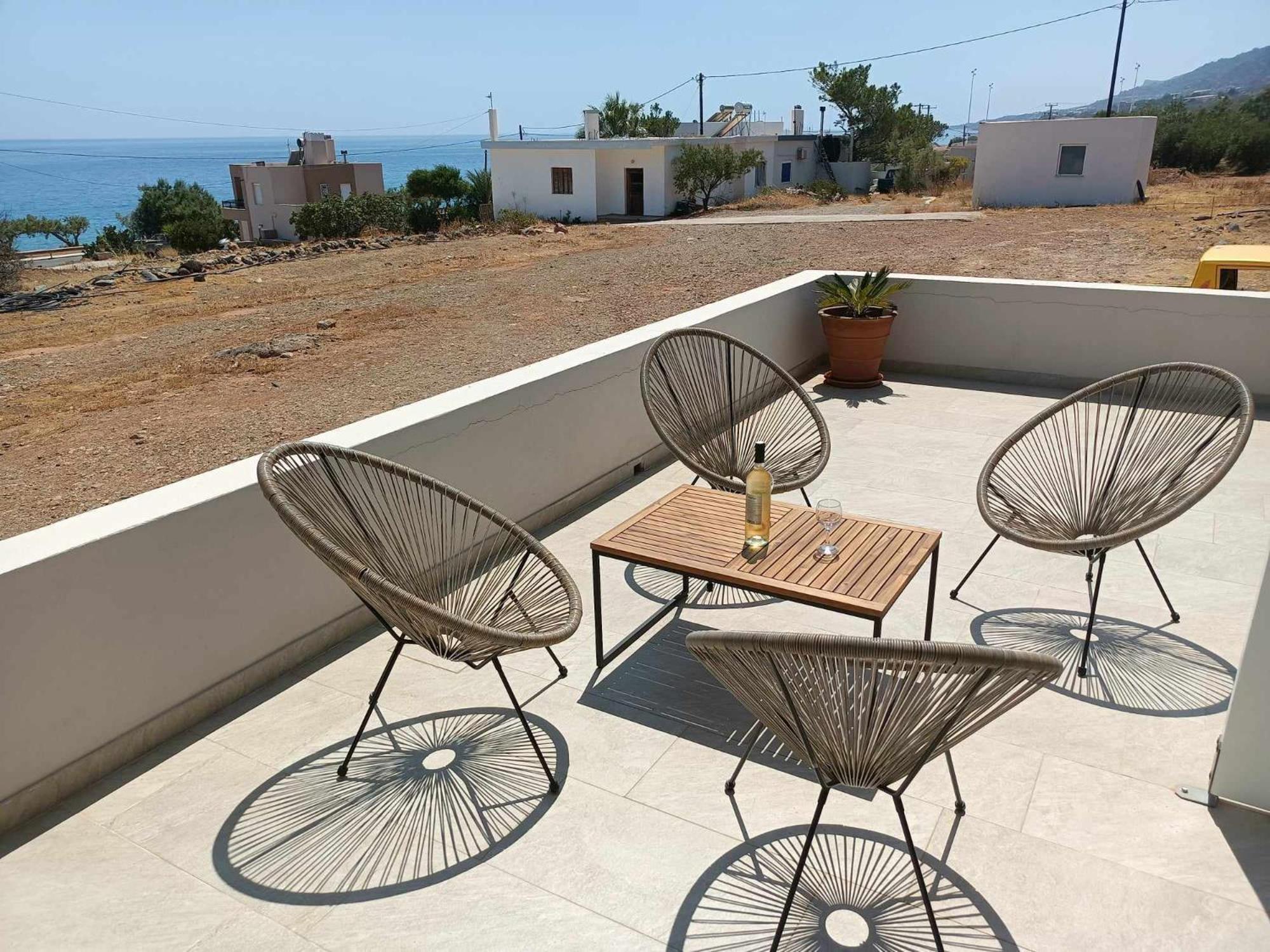 فيلا Sea View Pine House Makrýgialos المظهر الخارجي الصورة